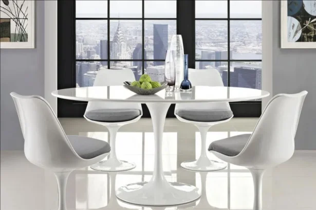 table tulipe Eero Saarinen