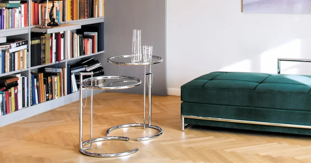 Adjustable Table E 1027 - Eileen Gray