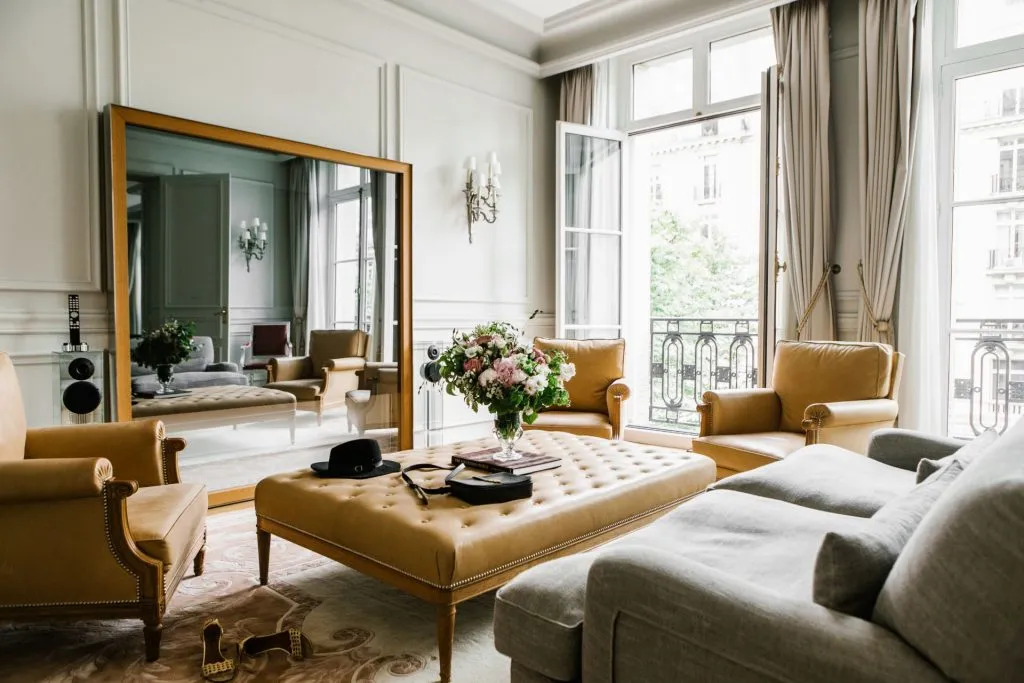 hotel Royal Monceau repense par Starck