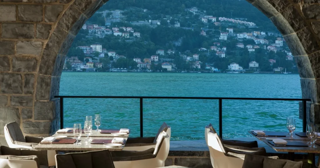 Restaurant vue lac de come hotel Il Sereno Hotel Photo Patricia Parinejad